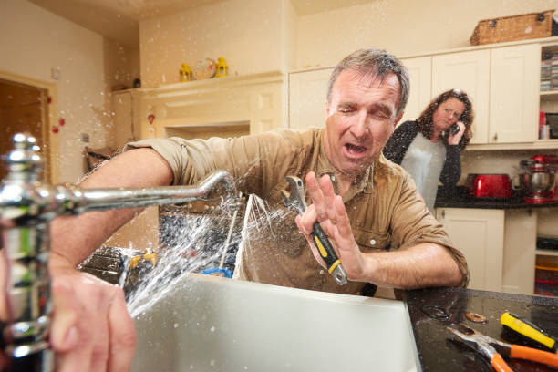Best Water damage restoration experts  in Oronoque, CT